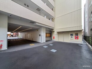 江坂駅 徒歩3分 3階の物件外観写真